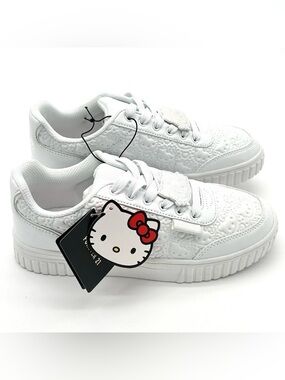 Hello Kitty & Friends White Shoes Sneakers Sanrio Limited Edition Size 9 NWT